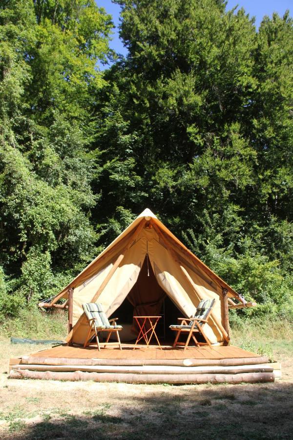 Chez Tombivouac Villa Pierrefonds Bagian luar foto