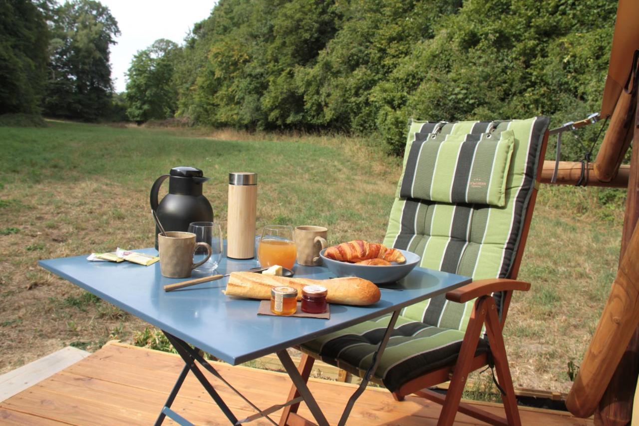 Chez Tombivouac Villa Pierrefonds Bagian luar foto