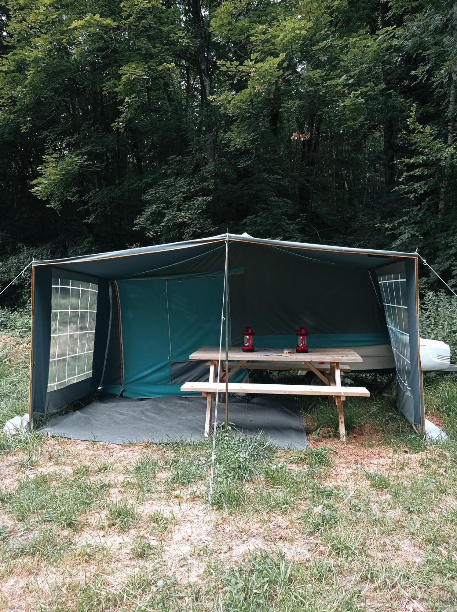 Chez Tombivouac Villa Pierrefonds Bagian luar foto